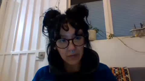 Snapshot of _tutti_frutti_ chatting on January 8, 7:45 am _tutti_frutti_ online show from January 8, 7:45 am