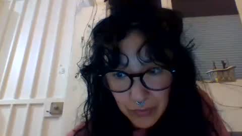 Snapshot of _tutti_frutti_ chatting on January 19, 2:57 am _tutti_frutti_ online show from January 19, 2:57 am