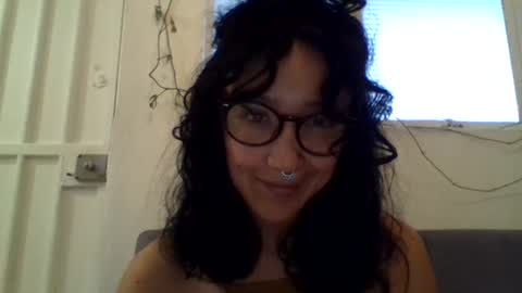 Snapshot of _tutti_frutti_ chatting on February 12, 12:05 am _tutti_frutti_ online show from February 12, 12:05 am