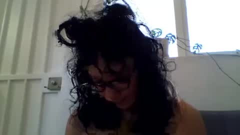 Snapshot of _tutti_frutti_ chatting on February 18, 10:14 pm _tutti_frutti_ online show from February 18, 10:14 pm