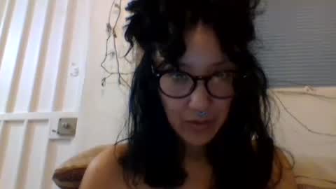 Snapshot of _tutti_frutti_ chatting on February 23, 3:24 am _tutti_frutti_ online show from February 23, 3:24 am