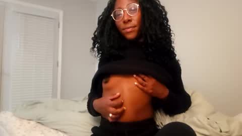  twiddleree  online show from November 20, 2:34 am