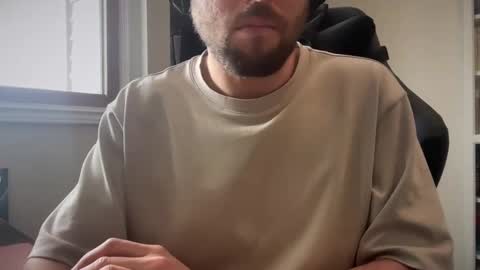 Snapshot of _ur_happy_meal chatting on February 21, 4:05 pm DJ online show from February 21, 4:05 pm