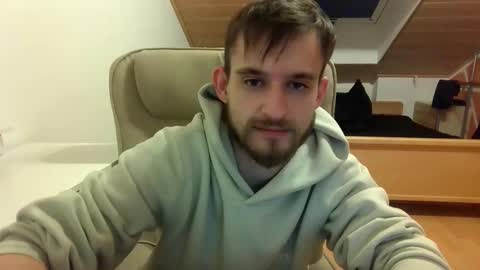 Snapshot of _v_l_a_d_ chatting on March 5, 8:42 pm Vlad online show from March 5, 8:42 pm