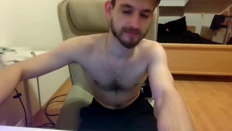 Snapshot of _v_l_a_d_ chatting on March 7, 1:31 am Vlad online show from March 7, 1:31 am