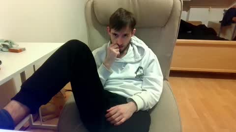 Snapshot of _v_l_a_d_ chatting on March 10, 9:51 pm Vlad online show from March 10, 9:51 pm