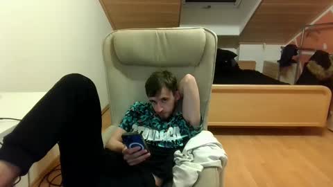 Snapshot of _v_l_a_d_ chatting on March 12, 11:01 pm Vlad online show from March 12, 11:01 pm