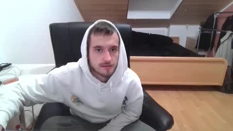 Snapshot of _v_l_a_d_ chatting on October 16, 5:47 pm Vlad online show from October 16, 5:47 pm