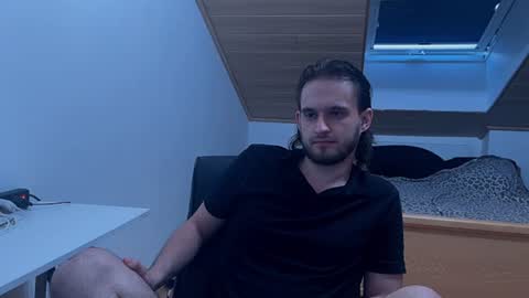 Snapshot of _v_l_a_d_ chatting on June 24, 7:02 pm Vlad online show from June 24, 7:02 pm
