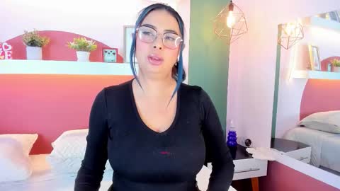 _valeryboobs_ online show from September 13, 1:22 pm