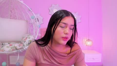 _valerycooper online show from April 2, 1:53 pm