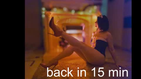 _vallylove online show from March 10, 6:35 pm