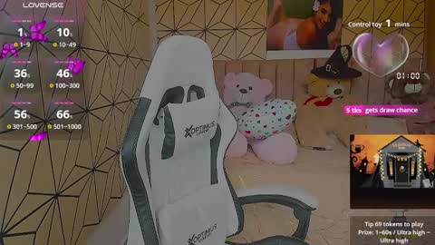 vane online show from October 18, 5:46 pm