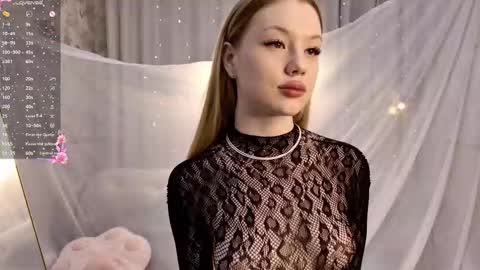 Snapshot of _velvetvip_ chatting on March 27, 2:50 pm Eva online show from March 27, 2:50 pm