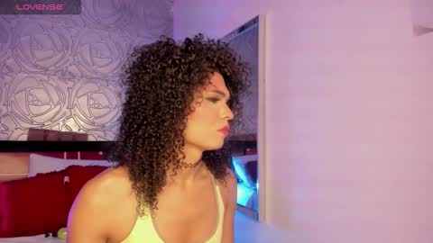 Snapshot of _vennuss_ chatting on September 21, 4:03 am Venus online show from September 21, 4:03 am