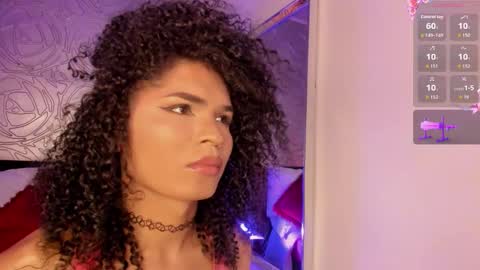 Snapshot of _vennuss_ chatting on October 10, 4:33 am Venus online show from October 10, 4:33 am