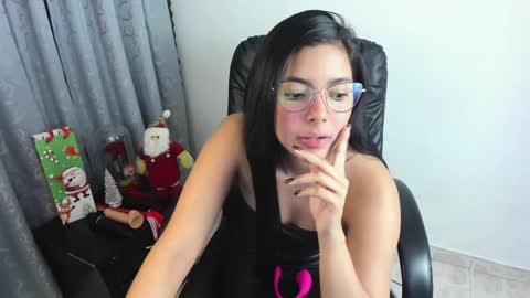 Vicky online show from December 17, 9:16 pm