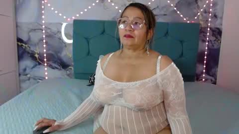 _vickysweet online show from September 9, 9:03 pm