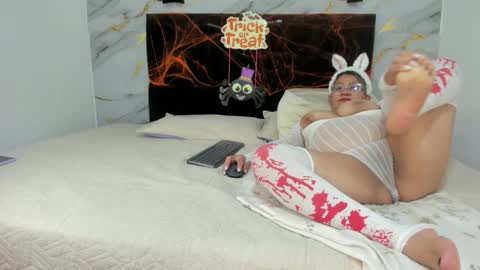 _vickysweet online show from October 27, 8:24 pm