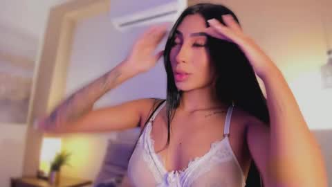 Victoria online show from March 20, 1:05 pm