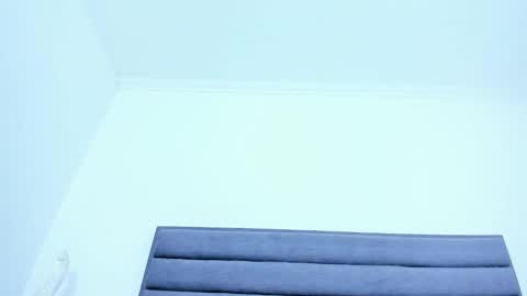 Snapshot of _violet_moon1 chatting on February 6, 9:38 pm _violet_moon1 online show from February 6, 9:38 pm