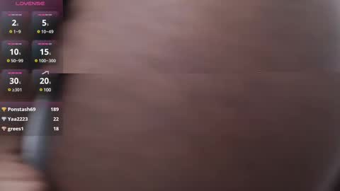 Snapshot of _violet_moon1 chatting on February 28, 1:37 am _violet_moon1 online show from February 28, 1:37 am