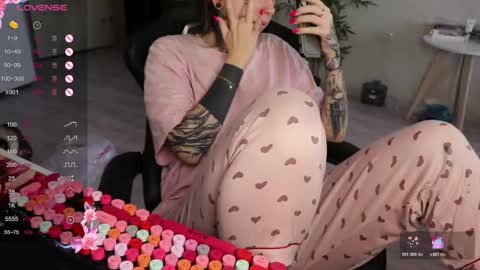 Alis online show from November 27, 9:44 am