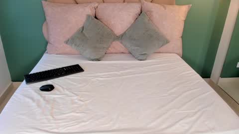  Vix  online show from December 15, 10:26 pm