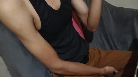 Snapshot of _vov_ chatting on April 14, 1:17 pm _vov_ online show from April 14, 1:17 pm