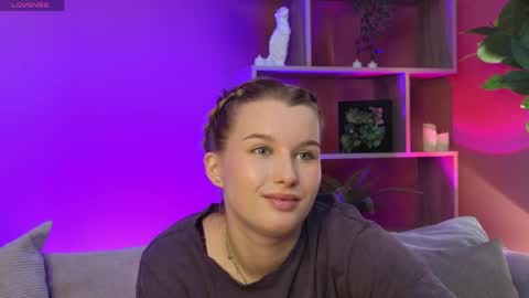 _watchmesmile_ online show from May 15, 5:03 am