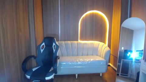  wendy  online show from October 26, 8:15 pm