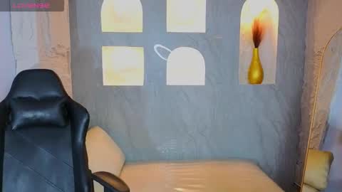  wendy  online show from February 2, 7:45 pm