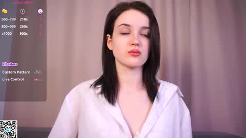 Snapshot of _wicked_game chatting on September 20, 7:42 am Anna online show from September 20, 7:42 am