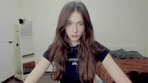 Willa online show from September 18, 4:42 pm