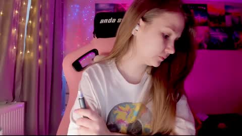 Enni online show from January 12, 8:04 am