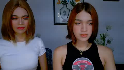 _xxlilly online show from April 28, 2:33 pm