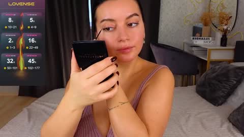 Jasmine online show from December 12, 8:14 am