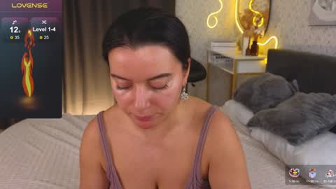 Jasmine online show from January 23, 8:15 am