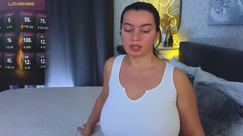 Jasmine online show from February 6, 11:21 am