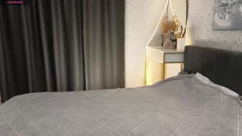 Jasmine online show from November 26, 8:48 am