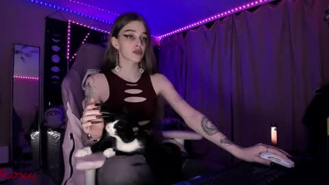 Roxy online show from April 29, 5:30 pm