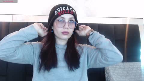 Yuyi online show from January 3, 11:03 am