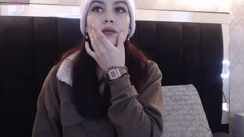 Yuyi online show from January 7, 11:05 am