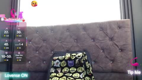 Yuyi online show from November 22, 11:20 am