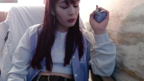 Yuyi online show from June 2, 2:13 am