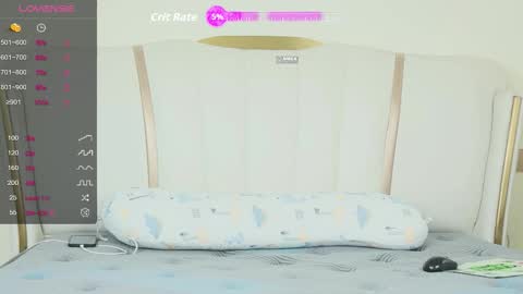 _zizi_ online show from October 10, 1:15 am