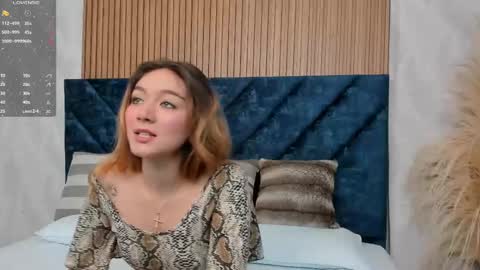 Daniela Brown online show from February 13, 11:39 am