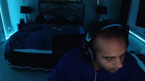 a4orce online show from January 9, 11:02 pm