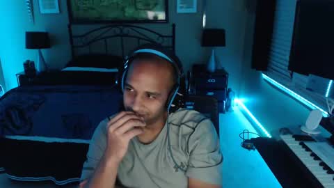 a4orce online show from February 28, 5:04 am