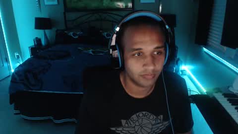 a4orce online show from March 12, 11:54 pm